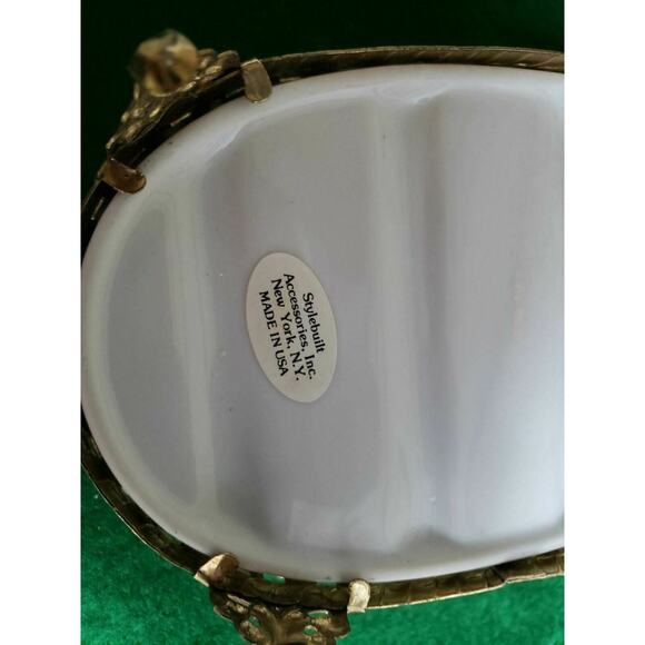 Vintage Stylebuilt Gold Ormolu SOAP DISH Hollywood Regency BASKETWEAVE - Picture 3 of 3